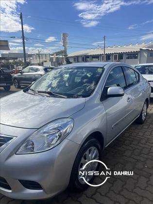 NISSAN VERSA 1.6 16V FLEX SL 4P MANUAL NISSAN VERSA 1.6 16V FLEX SL 4P MANUAL